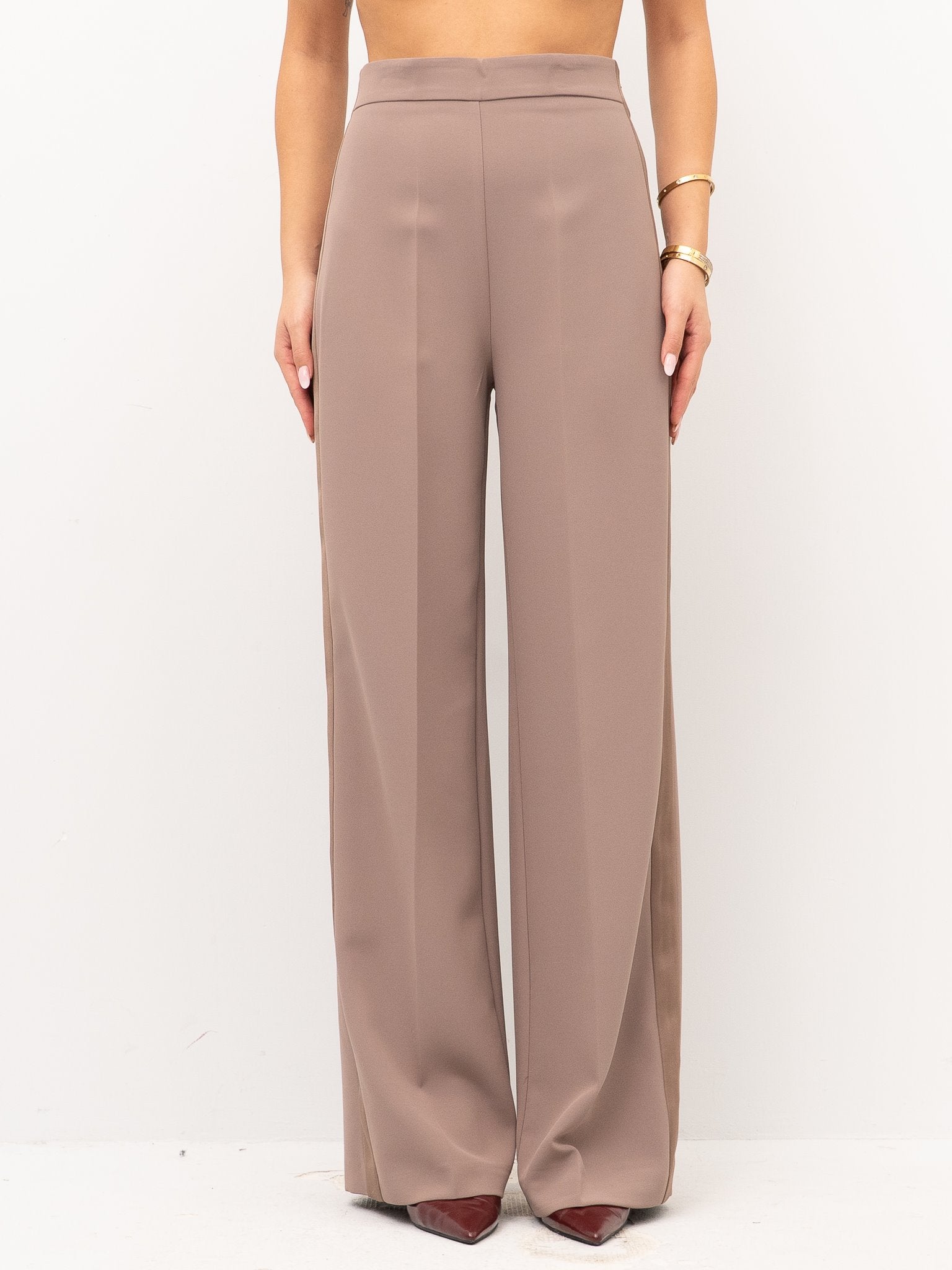 SUIT SILENCE LIMITED GI5406+PA2211SC