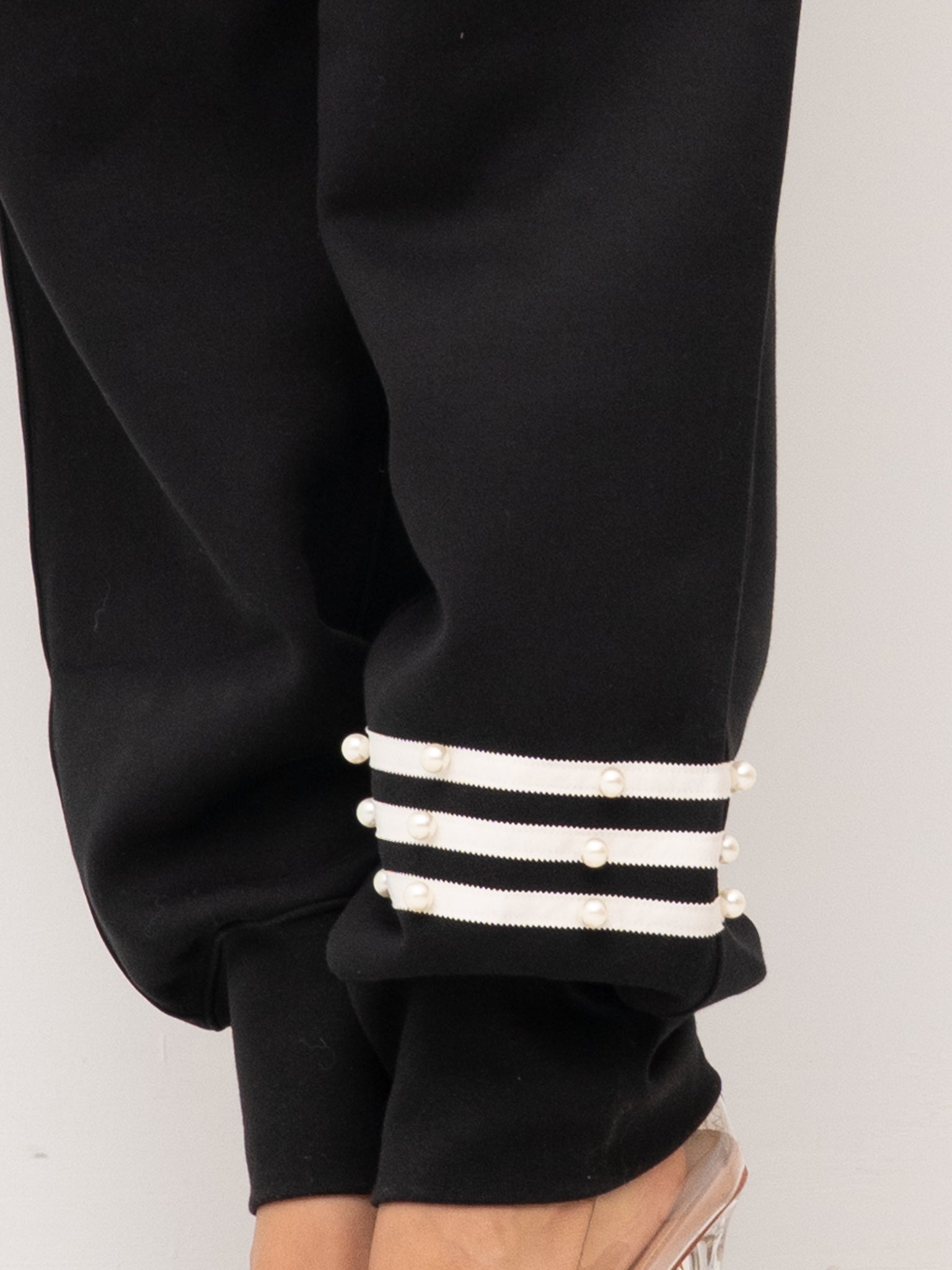 Pantalones adidas X Iconic AR3/050