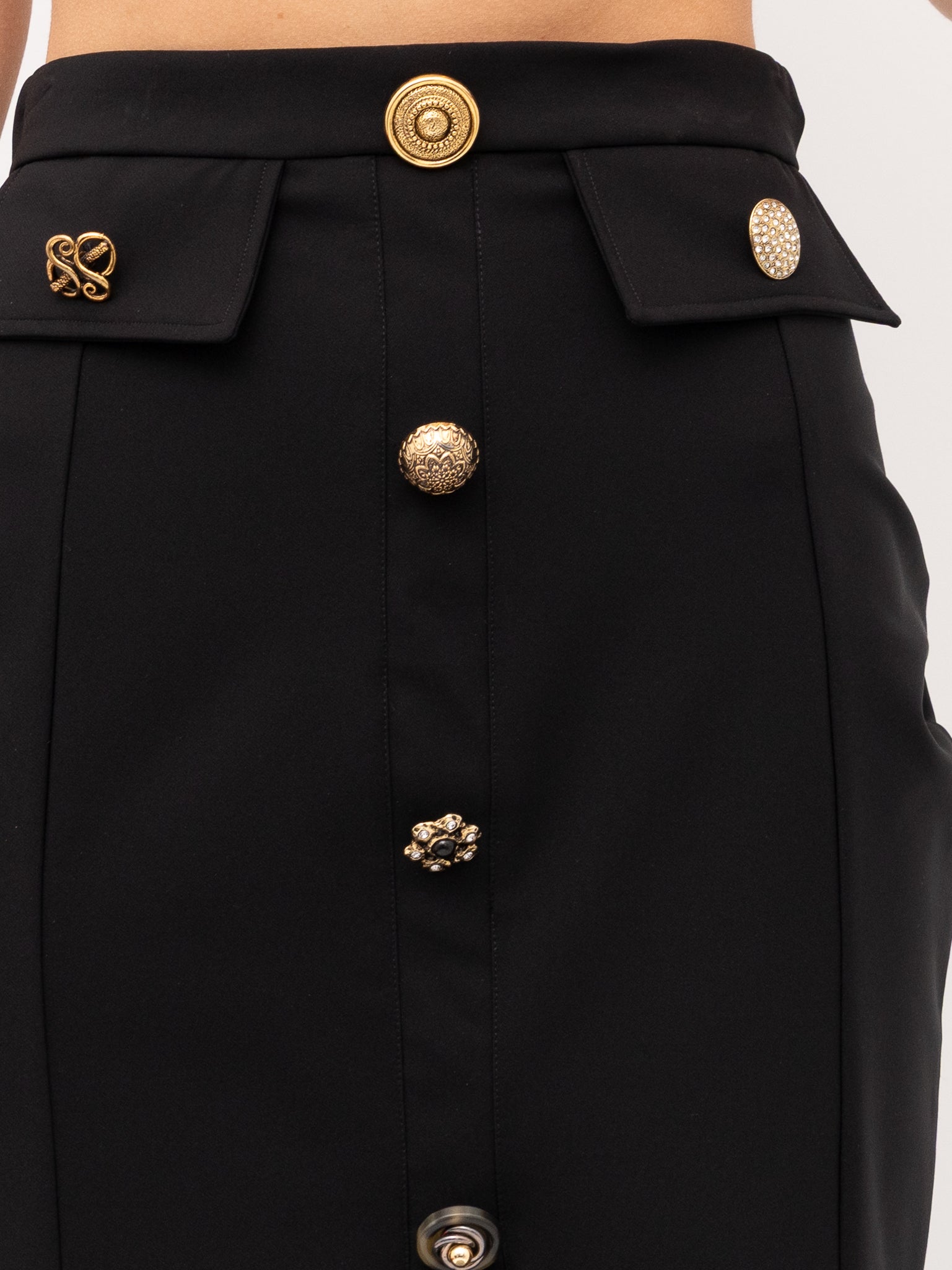 GONNA SHIT SH2526052U