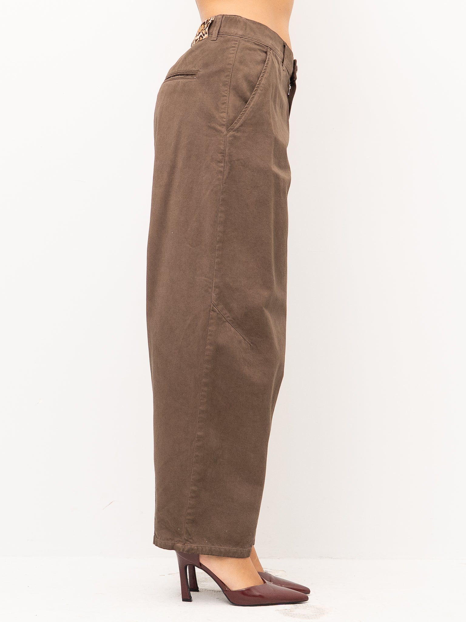 JEANS SILENCE LIMITED J018