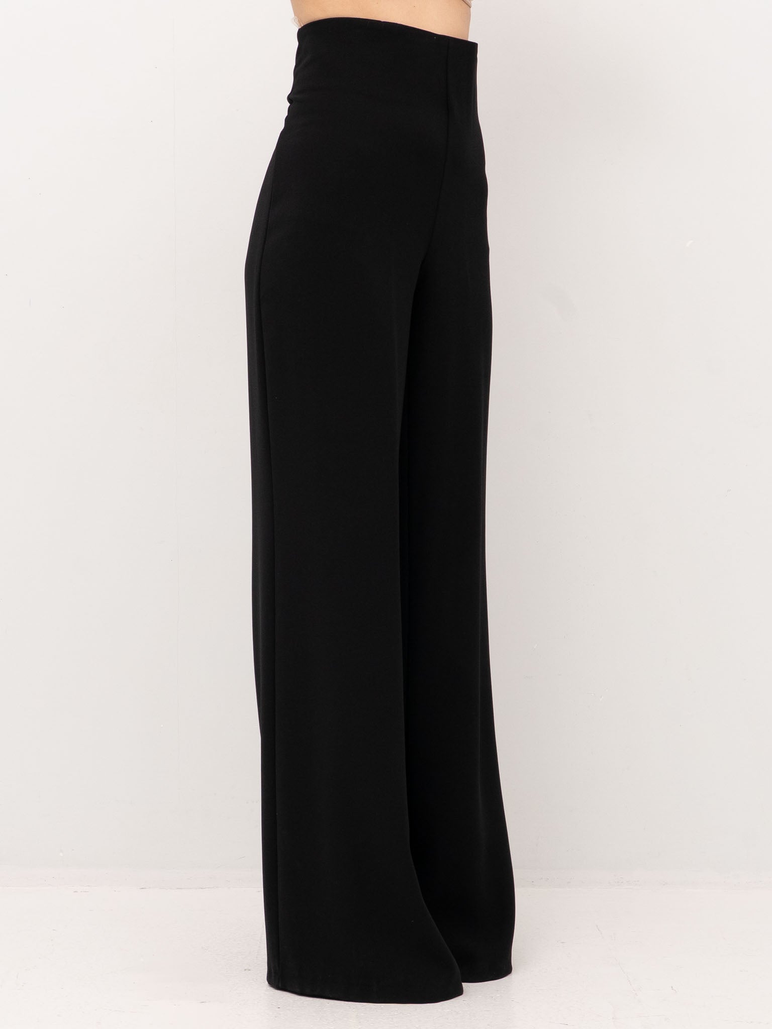 TAILLEUR KUEA 6048