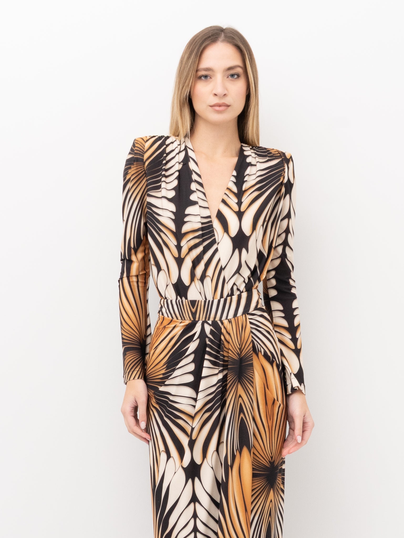 CUERPO DE MIERDA SH2526002