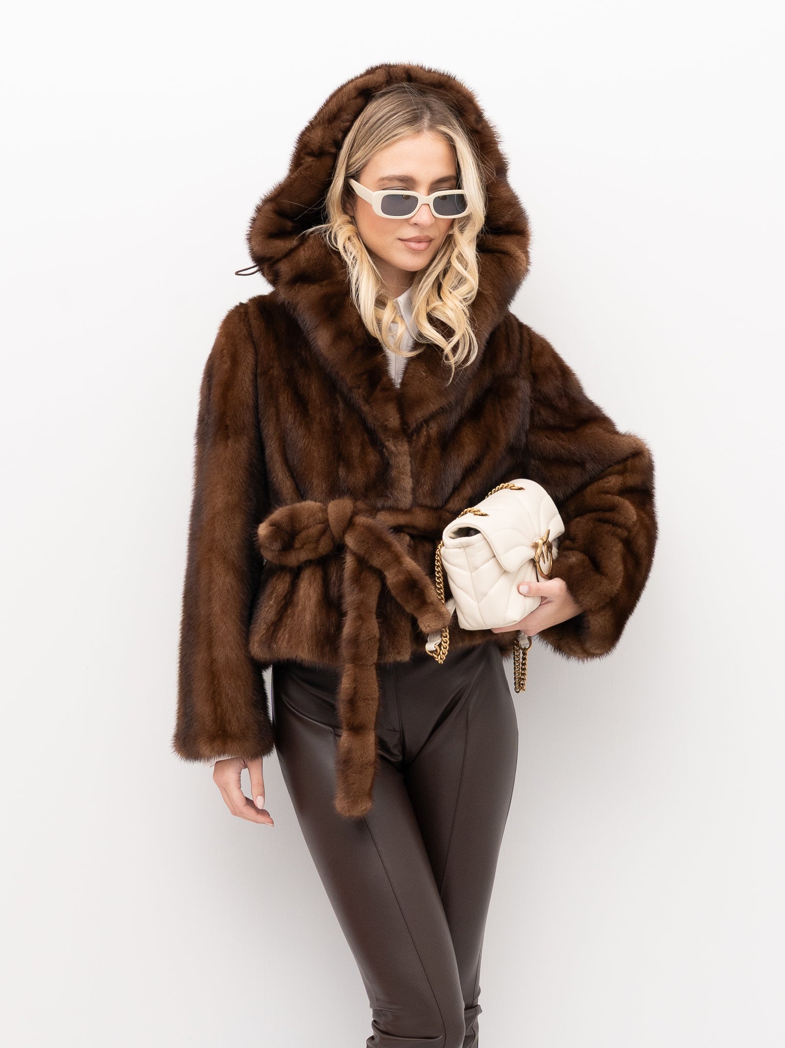 VISONE SAGAFURS SG6008