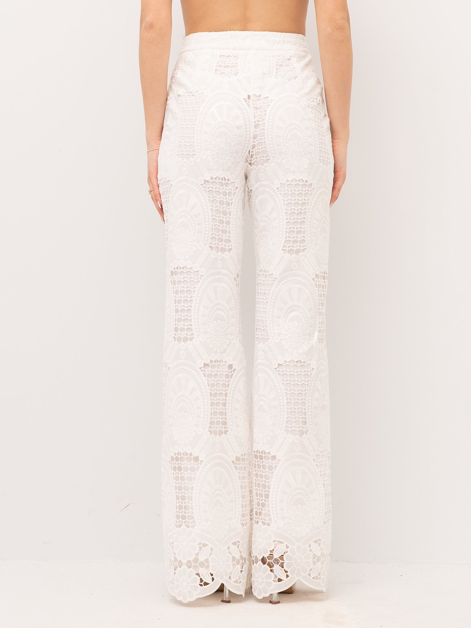 TAILLEUR KUEA E0E04