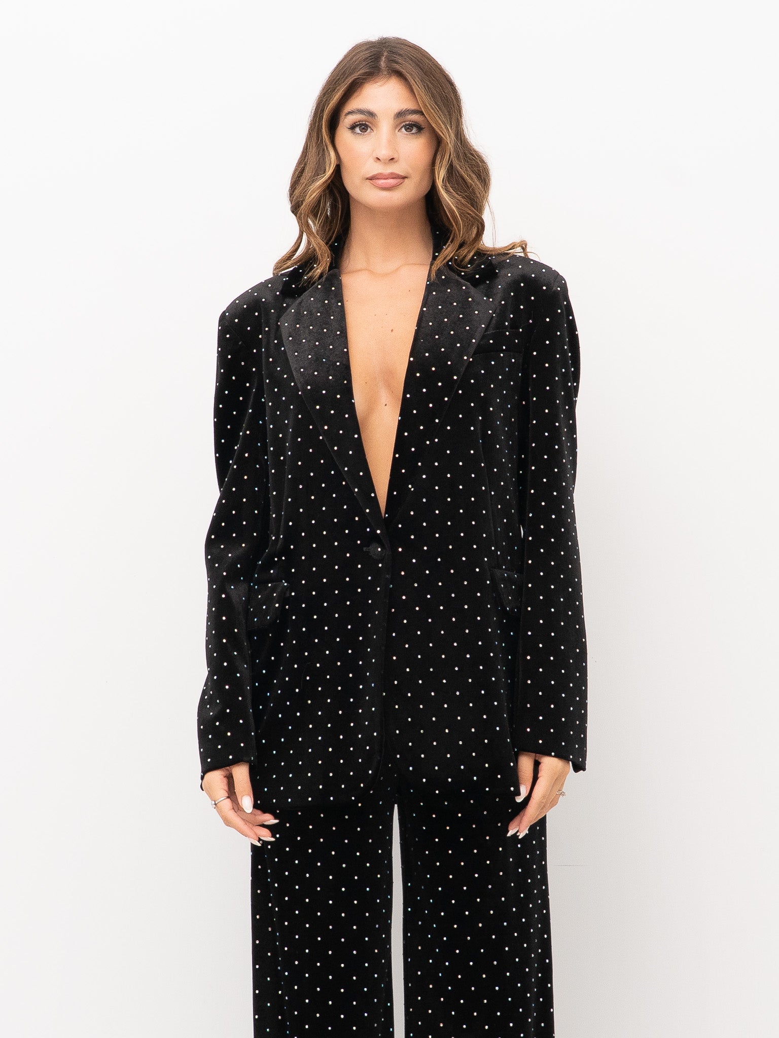 TRAJE ACTUAL GI001038+PA003008