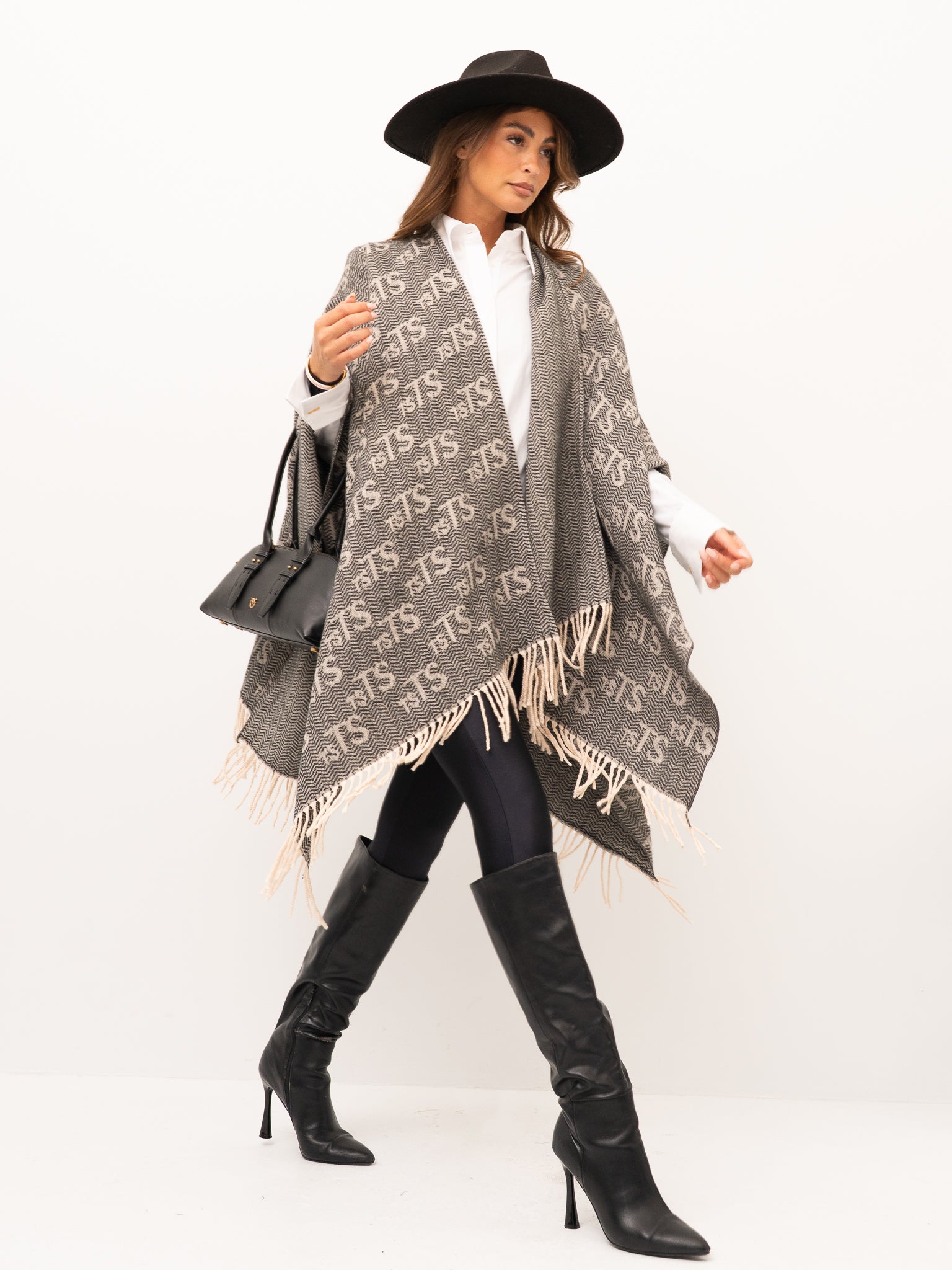 PONCHO TWINSET MILANO 262TA4330