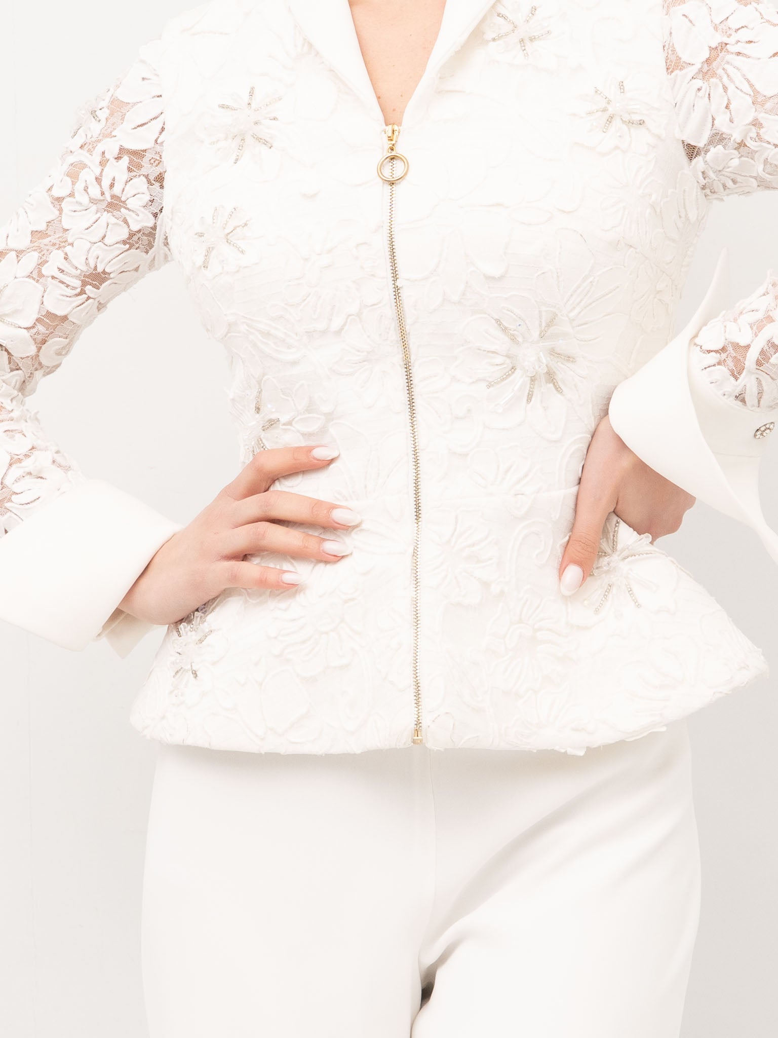 TAILLEUR KUEA 6048