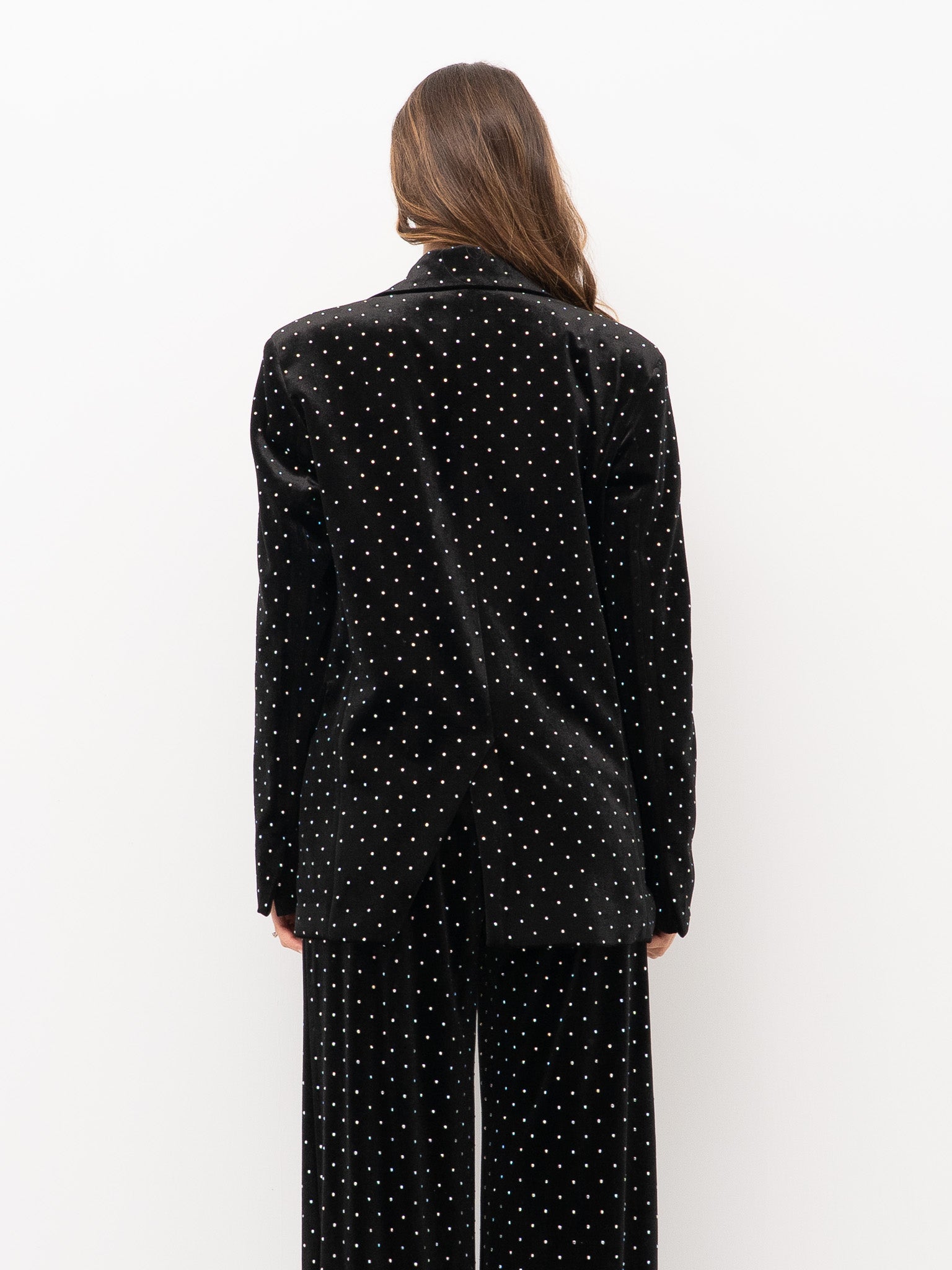 TRAJE ACTUAL GI001038+PA003008